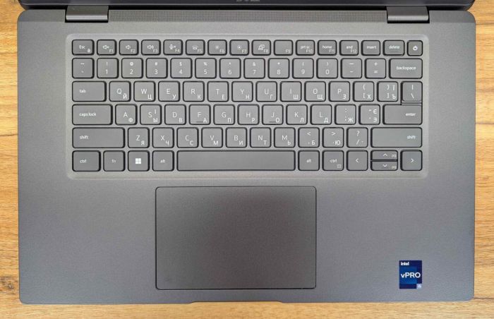 Ультрабук Dell Latitude 7530 / 15.6" (1920x1080) IPS / Intel Core i5-1245U (10 (12) ядер по 1.2 - 4.4 GHz) / 16 GB DDR4 / 512 GB SSD / Intel Iris Xe Graphics / WebCam / Windows 10 б/в - зображення 3