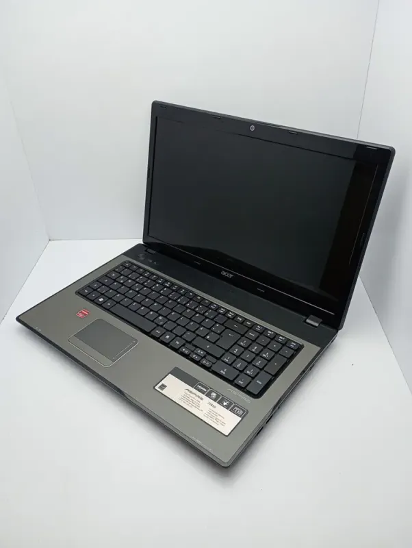 Ноутбук Acer Aspire 7741G / 17.3" (1600x900) TN / Intel Core i3-380M (2 (4) ядра по 2.53 GHz) / 6 GB DDR3 / 500 GB HDD / AMD Radeon HD 6550M, 1 GB GDDR3, 64-bit / WebCam / HDMI б/в - зображення 4