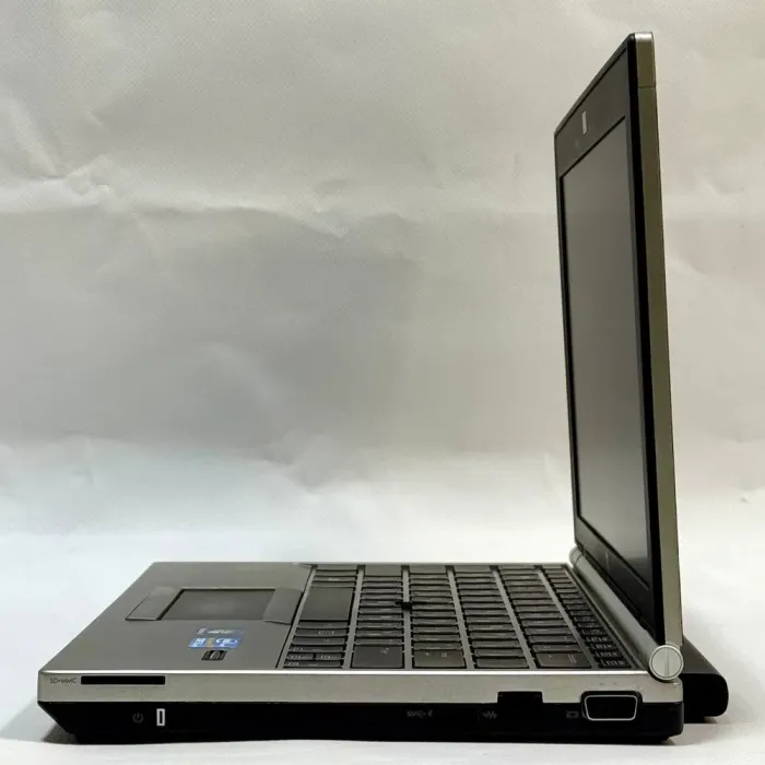 Нетбук Б-клас HP EliteBook 2170p / 11.6" (1366x768) TN / Intel Core i5-3437U (2 (4) ядра по 1.9 - 2.9 GHz) / 8 GB DDR3 / 128 GB SSD / Intel HD Graphics 4000 / WebCam / Windows 10 Pro б/в - зображення 6