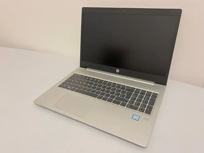 Ноутбук Б-клас HP ProBook 450 G6 / 15.6" (1920x1080) IPS / Intel Core i5-8265U (4 (8) ядра по 1.6 - 3.9 GHz) / 16 GB DDR4 / 240 GB SSD / nVidia GeForce MX130, 2 GB GDDR5, 64-bit / WebCam б/в - зображення 3