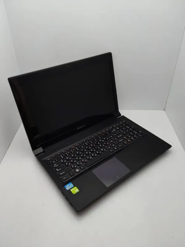 Ноутбук Lenovo V580 / 15.6" (1366x768) TN / Intel Core i5-2540M (2 (4) ядра по 2.6 - 3.3 GHz) / 6 GB DDR3 / 750 GB HDD / nVidia GeForce GT 640, 2 GB DDR3, 64-bit / WebCam б/в - зображення 3