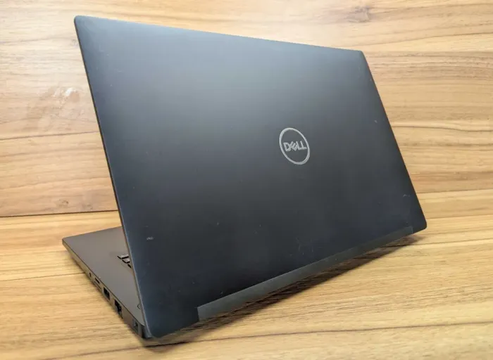 Ультрабук Dell Latitude 7490 / 14" (1920x1080) IPS / Intel Core i7-8650U (4 (8) ядра по 1.9 - 4.2 GHz) / 16 GB DDR4 / 480 GB SSD / Intel UHD Graphics 620 / HDMI / WebCam / Windows 10 б/в - зображення 7