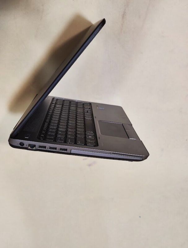 Ноутбук HP ProBook 650 G1 / 15.6" (1920x1080) TN / Intel Core i5-4300M (2 (4) ядра по 2.6 - 3.3 GHz) / 8 GB DDR3 / 128 GB SSD / Intel HD Graphics 4600 / WebCam б/в - зображення 5