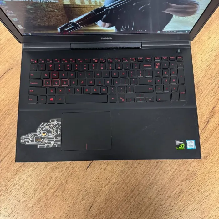 Ігровий ноутбук Б-клас Dell Inspiron 15 Gaming 7567 / 15.6" (1920x1080) IPS / Intel Core i5-7300HQ (4 ядра по 2.5 - 3.5 GHz) / 16 GB DDR4 / 512 GB SSD / nVidia GeForce GTX 1050 Ti, 4 GB GDDR5, 128-bit / WebCam б/в - зображення 7