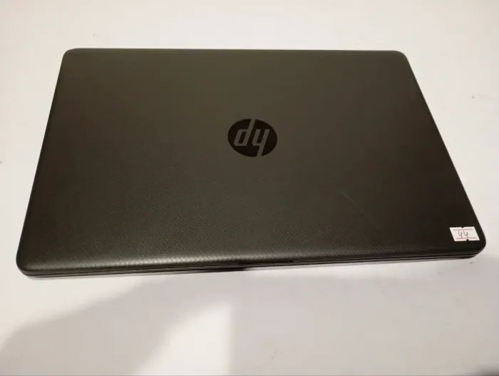 Ноутбук Б-клас HP 255 G8 / 15.6" (1366x768) TN / AMD Athlon Silver 3050U (2 ядра по 2.3 - 3.2 GHz) / 8 GB DDR4 / 256 GB SSD / AMD Radeon Graphics / WebCam + USB-флешка 64 GB б/в - зображення 6