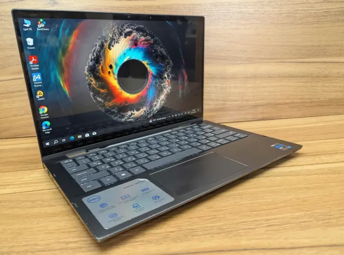 Ноутбук-трансформер Dell Inspiron 7306 2 in 1 / 13.3" (3840x2160) IPS Touch / Intel Core i7-1165G7 (4 (8) ядра по 2.8 - 4.7 GHz) / 16 GB DDR4 / 512 GB SSD / Intel Iris Xe Graphics / WebCam / Windows 10 б/в - зображення 4