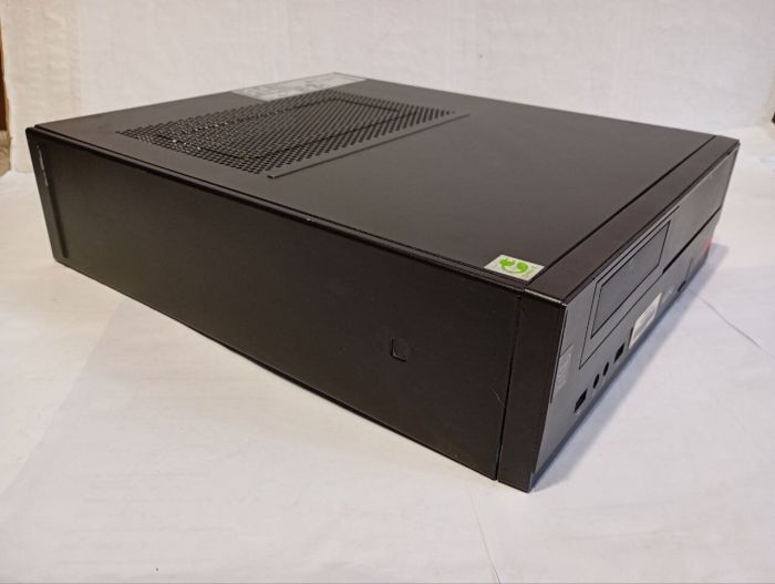 Комплект ПК Б-клас: Fujitsu Esprimo E420 E85+ SFF / Intel Core i5-4670 (4 ядра по 3,4 - 3,8 ГГц) / 8 ГБ DDR3 / 240 ГБ SSD / Intel HD Graphics 4600 + Монітор Philips 223V5L / 22" (1920x1080) TN / 1x VGA / VESA 100x100 б/в - зображення 4