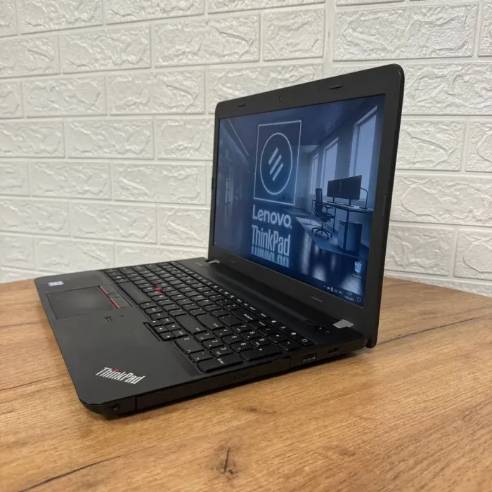 Ноутбук Б-клас Lenovo ThinkPad E560 / 15.6" (1366x768) TN / Intel Core i5-6200U (2 (4) ядра по 2.3 - 2.8 GHz) / 4 GB DDR3 / 128 GB SSD / Intel HD Graphics 520 / WebCam б/в - зображення 5