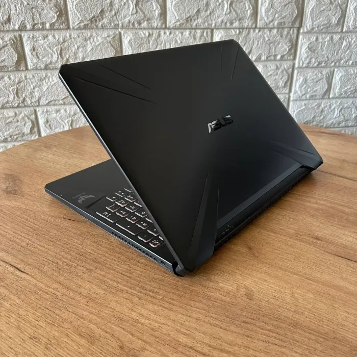 Ігровий ноутбук Б-клас Asus TUF Gaming FX505DV / 15.6" (1920x1080) IPS / AMD Ryzen 7 3750H (4 (8) ядра по 2.3 - 4.0 GHz) / 16 GB DDR4 / 512 GB SSD / nVidia GeForce RTX 2060, 6 GB GDDR6, 192-bit / WebCam б/в - зображення 6
