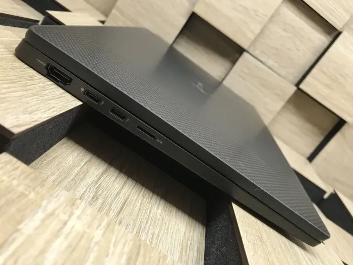 Ультрабук Б-клас Dell Latitude 7410 / 14" (1920x1080) IPS / Intel Core i5-10310U (4 (8) ядра по 1.7 - 4.4 GHz) / 16 GB DDR4 / 256 GB SSD M.2 / Intel UHD Graphics / WebCam / USB 3.2 / HDMI / Windows 10 б/в - зображення 5