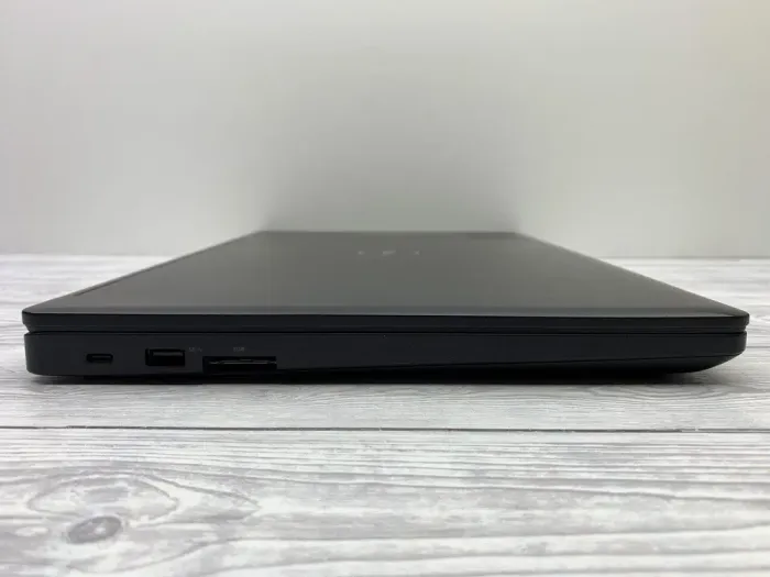 Ігровий ноутбук Б-класу Dell Latitude 5580 / 15.6" (1920x1080) TN / Intel Core i5-7440HQ (4 ядра по 2,8 - 3,8 ГГц) / 16 ГБ DDR4 / 480 ГБ SSD / nVidia GeForce 940MX, 2 ГБ GDDR5, 64-біт / WebCam б/в - зображення 6