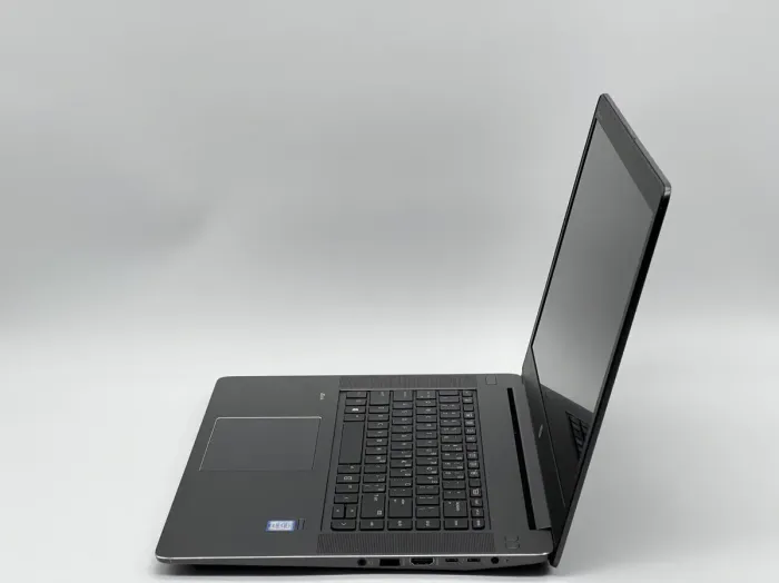 Мобільна робоча станція HP ZBook Studio G3 / 15.6" (1920x1080) IPS / Intel Core i7-6700HQ (4 (8) ядра по 2.6 - 3.5 GHz) / 16 GB DDR4 / 240 GB SSD / nVidia Quadro M1000M, 4 GB DDR5, 128-bit б/в - зображення 4