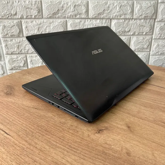 Ігровий ноутбук Б-клас Asus FX502VMZ / 15.6" (1920x1080) IPS / Intel Core i7-7700HQ (4 (8) ядра по 2.8 - 3.8 GHz) / 8 GB DDR4 / 128 GB SSD + 1000 GB HDD / nVidia GeForce GTX 1060, 3 GB GDDR5, 192-bit / WebCam б/в - зображення 6