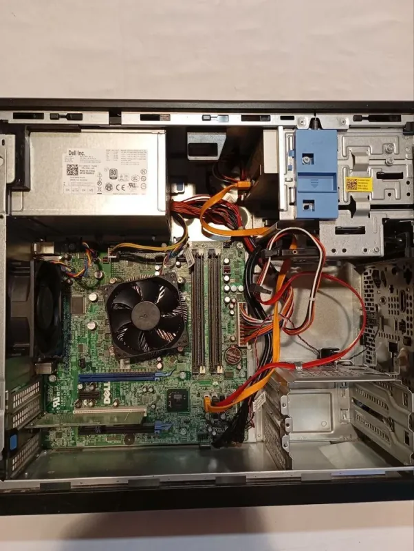 ПК Б-клас Dell OptiPlex 790 Tower / Intel Core i5-2300 (4 ядра по 2.8 - 3.1 GHz) / 8 GB DDR3 / 120 GB SSD / Intel HD Graphics 2000 / DVD-RW б/в - зображення 5