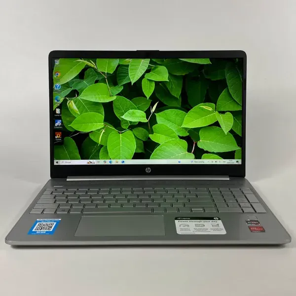 Ноутбук Б-клас HP Pavilion 15-ef1013dx / 15.6" (1920x1080) IPS Touch / AMD Ryzen 7 4700U (8 ядер по 2.0 - 4.1 GHz) / 16 GB DDR4 / 256 GB SSD / AMD Radeon Graphics 448SP / WebCam / TouchID б/в - зображення 2