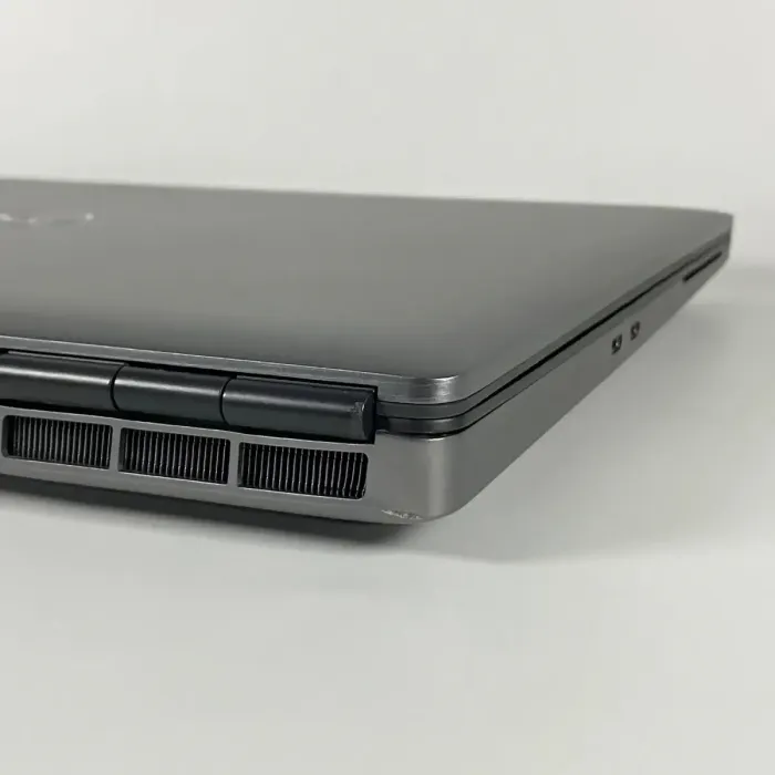 Мобільна робоча станція Б-класу Dell Precision 7560 / 15,6" (1920x1080) IPS / Intel Core i7-11850H (8 (16) ядер по 2,5 - 4,8 ГГц) / 32 ГБ DDR4 / 512 ГБ SSD / nVidia RTX A2000, 4 ГБ GDDR6, 128-біт / WebCam б/в - зображення 3