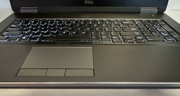 Мобільна робоча станція Dell Precision 7740 / 17,3" (1920x1080) IPS / Intel Xeon E-2276M (6 (12) ядер по 2,8 - 4,7 ГГц) / 32 ГБ DDR4 / 512 ГБ SSD / nVidia Quadro RTX 4000, 8 ГБ GDDR6, 256-біт / WebCam б/в - зображення 8