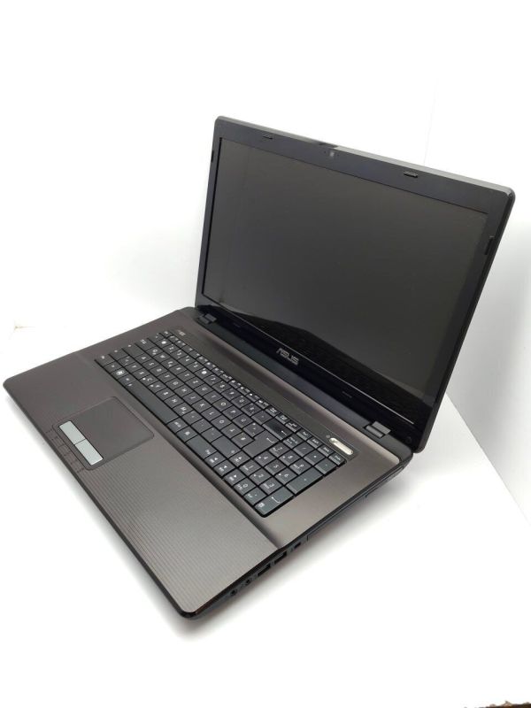 Ноутбук Asus K73 / 17.3" (1600x900) TN / AMD A6-3420M (4 ядра по 1.5 - 2.4 GHz) / 6 GB DDR3 / 120 GB SSD / AMD Radeon HD 7670M, 1 GB GDDR3, 128-bit / WebCam б/в - зображення 5