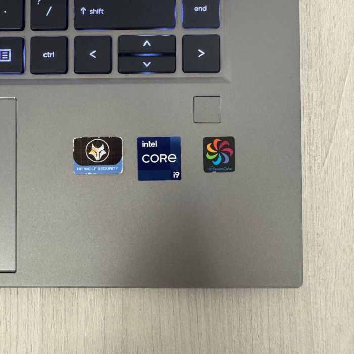 Мобільна робоча станція Б-клас HP ZBook Studio 15 G8 / 15.6" (3840x2160) IPS / Intel Core i9-11900H (8 (16) ядер по 2.5 - 4.9 GHz) / 32 GB DDR4 / 1000 GB SSD NVMe / nVidia RTX A3000, 6 GB GDDR6, 192-bit / WebCam б/в - зображення 8