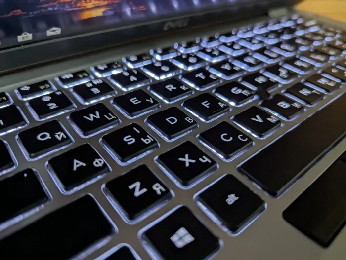 Ультрабук Dell Latitude 5410 / 14" (1920x1080) IPS / Intel Core i5-10310U (4 (8) ядра по 1.7 - 4.4 GHz) / 8 GB DDR4 / 256 GB SSD / Intel UHD Graphics / WebCam / Windows 10 б/в - зображення 6