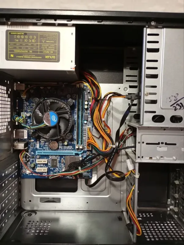 ПК Б-клас Delux Tower / Intel Core i5-2500 (4 ядра по 3.3 - 3.7 GHz) / 8 GB DDR3 / 256 GB SSD / Intel HD Graphics 2000 / 350W б/в - зображення 5