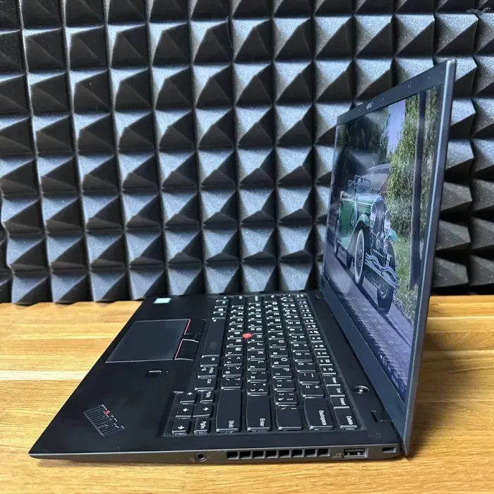 Ноутбук-трансформер Lenovo ThinkPad X1 Carbon 3rd Gen / 14" (1920x1080) IPS / Intel Core i7-8550U (4 (8) ядра по 1.8 - 4.0 GHz) / 16 GB DDR3 / 256 GB SSD / Intel UHD Graphics 620 / WebCam б/в - зображення 6