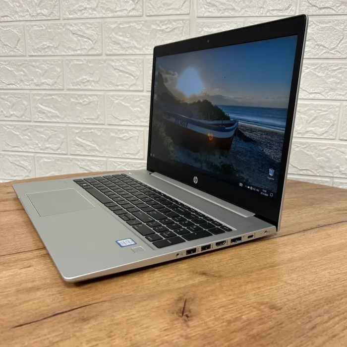 Ноутбук Б-клас HP ProBook 450 G6 / 15.6" (1920x1080) IPS / Intel Core i5-8265U (4 (8) ядра по 1.6 - 3.9 GHz) / 8 GB DDR4 / 256 GB SSD / Intel UHD Graphics 620 / WebCam б/в - зображення 5
