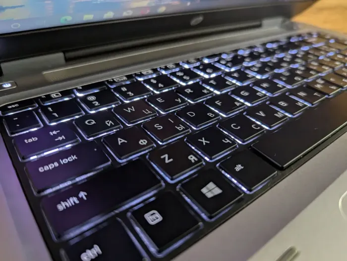 Ноутбук Б-клас HP ProBook 640 G2 / 14" (1920x1080) IPS / Intel Core i7-6600U (2 (4) ядра по 2.6 - 3.4 GHz) / 8 GB DDR4 / 240 GB SSD / Intel HD Graphics 520 / WebCam / Fingerprint / Windows 10 б/в - зображення 8