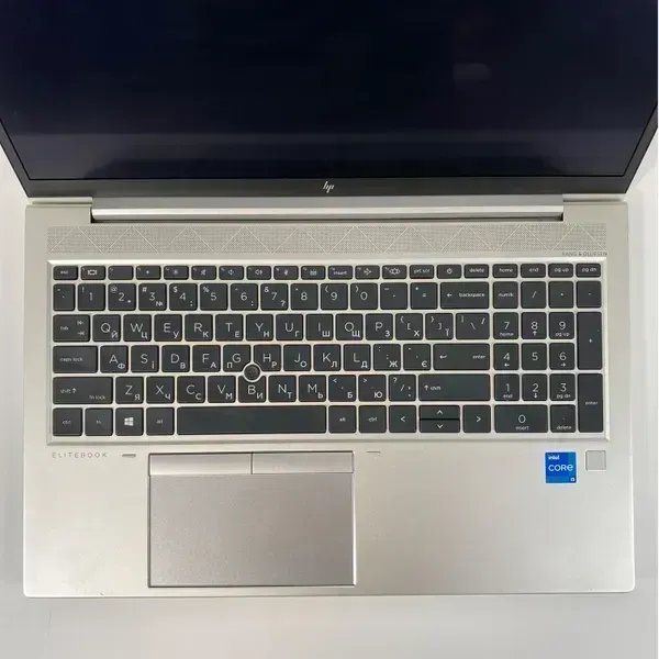 Ультрабук HP EliteBook 850 G8 / 15.6" (1920x1080) IPS Touch / Intel Core i5-1135G7 (4 (8) ядра по 4.2 GHz) / 16 GB DDR4 / 512 GB SSD / Intel Iris Xe Graphics / WebCam / Fingerprint б/в - зображення 3