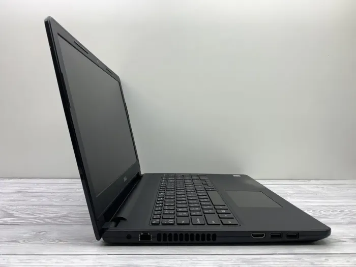 Ноутбук Б-клас Dell Inspiron 15 3576 / 15.6" (1920x1080) TN / Intel Core i3-7020U (2 (4) ядра по 2.3 GHz) / 8 GB DDR4 / 120 GB SSD / AMD Radeon R5 M435, 2 GB GDDR5, 64-bit / WebCam / DVD-ROM б/в - зображення 6