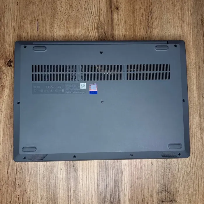 Ультрабук Lenovo IdeaPad S145-15API / 15.6" (1920x1080) IPS / AMD Ryzen 3 3200U (2 (4) ядра по 2.6 - 3.5 GHz) / 8 GB DDR4 / 256 GB SSD / AMD Radeon Vega 3 Graphics / WebCam б/в - зображення 10