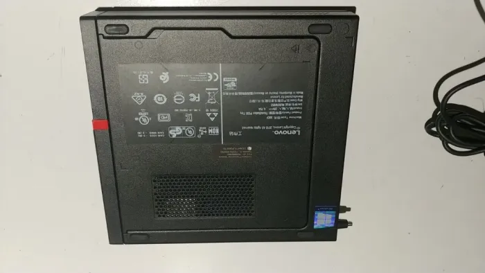 Неттоп Lenovo ThinkStation P330 Tiny USFF / Intel Core i9-9900T (8 (16) ядер по 2.1 - 4.4 GHz) / 16 GB DDR4 / 512 GB SSD / nVidia Quadro P620, 2 GB GDDR5X, 128-bit / WI-FI / Windows 11 +  Блок живлення у комплекті б/в - зображення 14