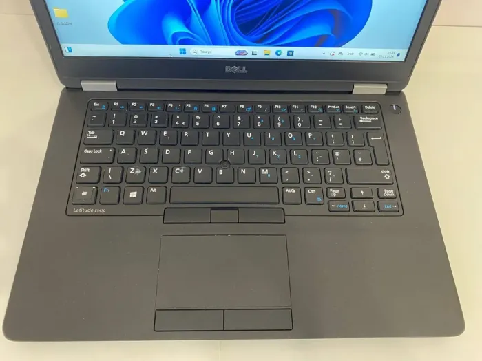 Ноутбук Dell Latitude E5470 / 14" (1920x1080) TN / Intel Core i5-6300U (2 (4) ядра по 2.4 - 3.0 GHz) / 8 GB DDR4 / 240 GB SSD / Intel HD Graphics 520 / WebCam б/в - зображення 4