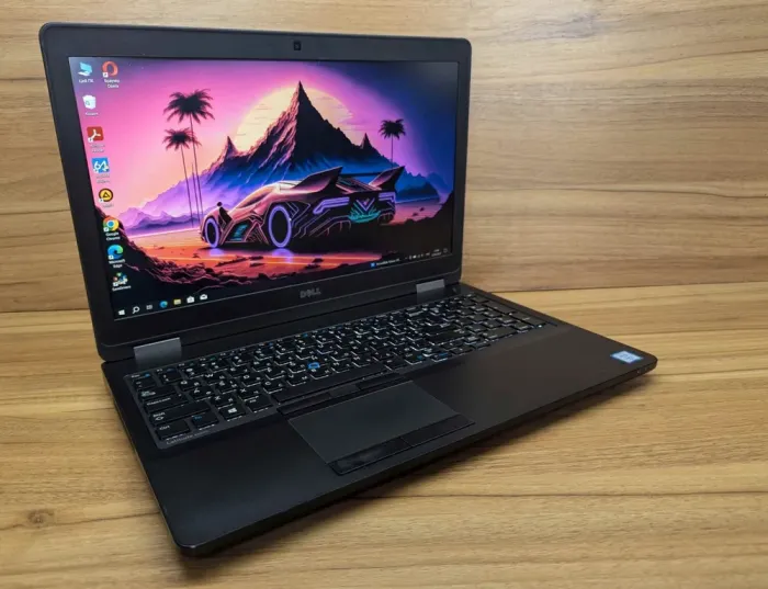 Ноутбук Dell Latitude E5570 / 15.6" (1920x1080) IPS / Intel Core i7-6600U (2 (4) ядра по 2.6 - 3.4 GHz) / 16 GB DDR4 / 500 GB SSD / AMD Radeon R7 M360, 2 GB DDR3, 64-bit / WebCam / Windows 10 б/в - зображення 4