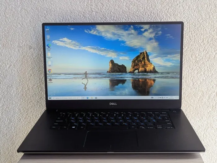 Мобільна робоча станція Б-клас Dell Precision 5530 / 15.6" (1920x1080) IPS / Intel Core i5-8400H (4 (8) ядра по 2.5 - 4.2 GHz) / 16 GB DDR4 / 256 GB SSD + 1000 GB HDD / nVidia Quadro P1000, 4 GB GDDR5, 128-bit / WebCam б/в - зображення 2