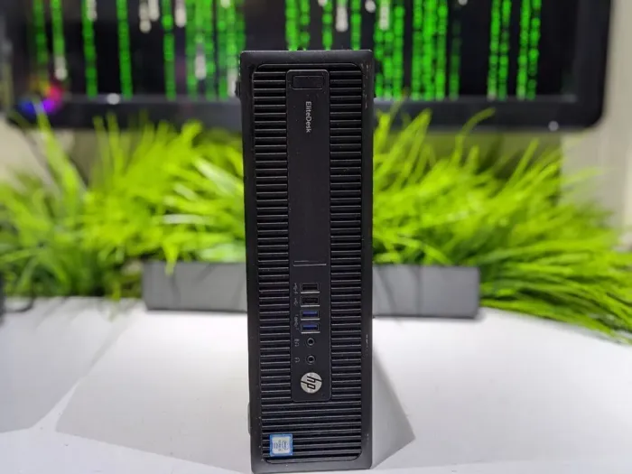 Комп'ютер HP EliteDesk 800 G2 SFF / Intel Core i3-6100 (2 (4) ядра по 3.7 GHz) / 8 GB DDR4 / 240 GB SSD / Intel HD Graphics 530 / DisplayPort б/в - зображення 2