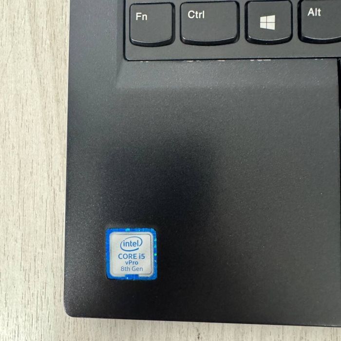 Ультрабук Б-клас Lenovo ThinkPad X390 / 13.3" (1920x1080) IPS / Intel Core i5-8365U (4 (8) ядра по 1.6 - 4.1 GHz) / 8 GB DDR4 / 256 GB SSD / Intel UHD Graphics 620 / WebCam б/в - зображення 4