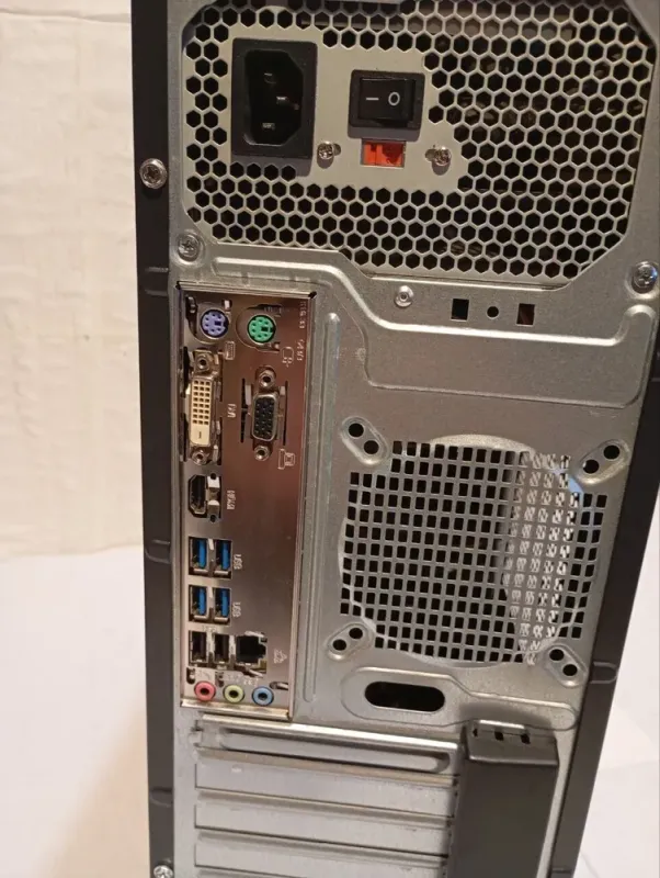 ПК Б-клас LogicPower Tower / Intel Core i5-4590 (4 ядра по 3.3 - 3.7 GHz) / 8 GB DDR3 / 500 GB HDD / Intel HD Graphics 4600 / 370W б/в - зображення 4