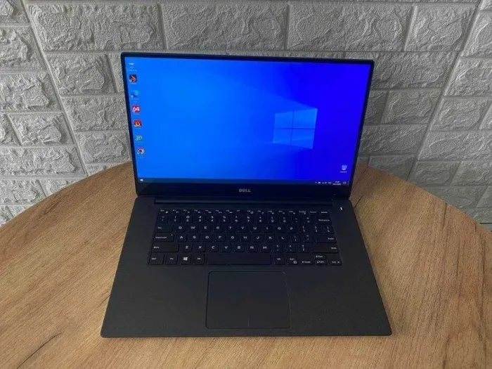 Мобільна робоча станція Б-клас Dell Precision 5510 / 15.6" (1920x1080) IPS / Intel Core i7-6820HQ (4 (8) ядра по 2.7 - 3.6 GHz) / 8 GB DDR4 / 256 GB SSD / nVidia Quadro M1000M, 2 GB GDDR5, 128-bit / WebCam б/в - зображення 2