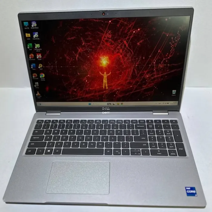 Мобільна робоча станція Б-клас Dell Precision 3560 / 15.6" (1920x1080) TN / Intel Core i7-1165G7 (4 (8) ядра по 2.8 - 4.7 GHz) / 16 GB DDR4 / 256 GB SSD / nVidia Quadro T500, 2 GB GDDR6, 64-bit / WebCam / Win 11 Pro б/в - зображення 2