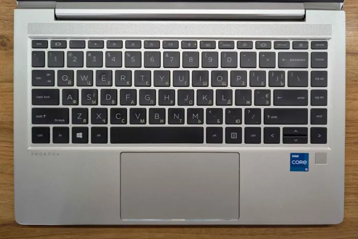 Ноутбук Б-клас HP ProBook 440 G8 / 14" (1920x1080) IPS / Intel Core i5-1135G7 (4 (8) ядра по 2.4 - 4.2 GHz) / 16 GB DDR4 / 480 GB SSD / Intel Iris Xe Graphics / WebCam / TouchID / Windows 10 б/в - зображення 3