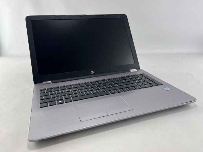 Ноутбук HP 250 G6 / 15.6" (1920x1080) TN / Intel Core i7-7500U (2 (4) ядра по 2.7 - 3.5 GHz) / 16 GB DDR4 / 240 GB SSD / Intel HD Graphics 620 / WebCam б/в - зображення 2