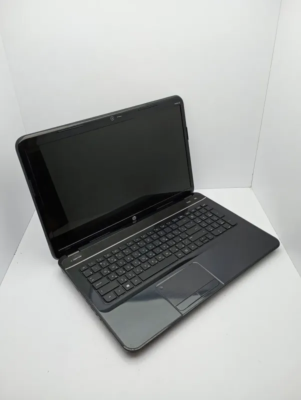 Ноутбук HP G7 / 17.3" (1600x900) TN / AMD A10-5750M (4 ядра по 2.5 - 3.5 GHz) / 6 GB DDR3 / 640 GB HDD / AMD Radeon HD 8650G / WebCam б/в - зображення 5