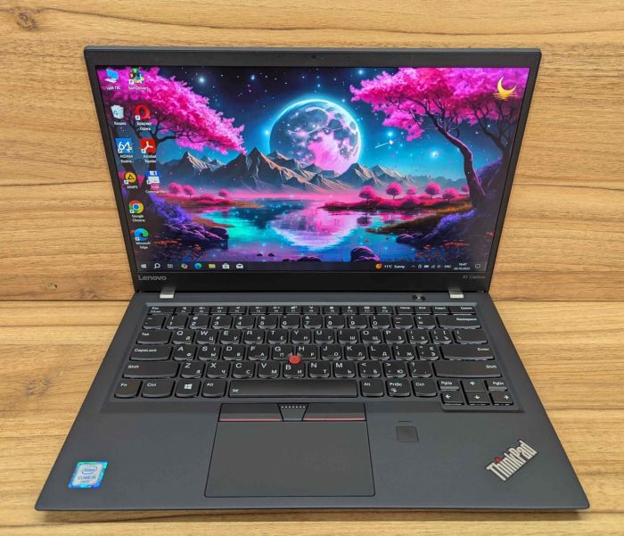 Ультрабук Lenovo ThinkPad x1 Carbon / 14" (1920x1080) IPS / Intel Core i5-6200U (2 (4) ядра по 2.3 - 2.8 GHz) / 8 GB DDR3 / 512 GB SSD / Intel HD Graphics 520 / WebCam / Fingerprint / Windows 10 б/в - зображення 2