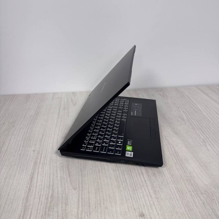 Ігровий ноутбук Б-класу Gigabyte G5 KC / 15,6" (1920x1080) IPS / Intel Core i5-10500H (6 (12) ядер по 2,5 - 4,5 ГГц) / 16 ГБ DDR4 / 512 ГБ SSD NVMe / nVidia GeForce RTX 3060, 6 ГБ GDDR6, 192-біт / WebCam б/в - зображення 6