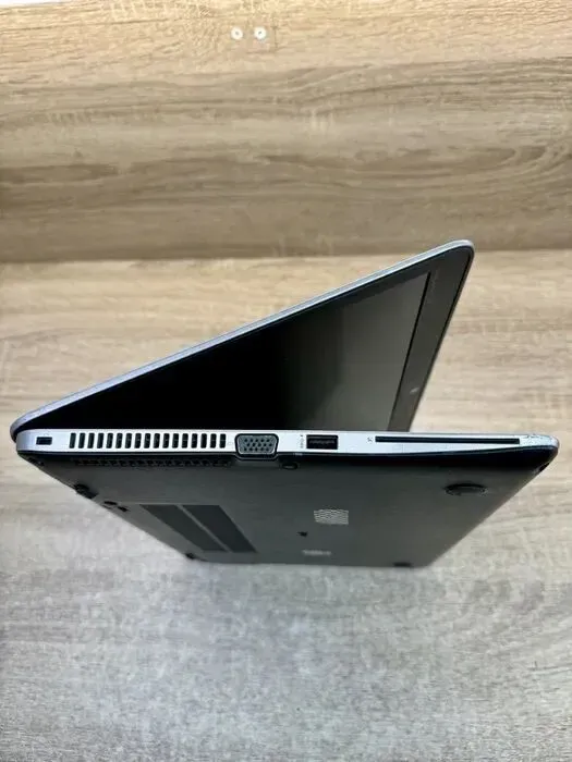 Ультрабук HP EliteBook 840 G3 / 14" (1920x1080) IPS / Intel Core i7-6600U (2 (4) ядра по 2.6 - 3.4 GHz) / 8 GB DDR4 / 120 GB SSD + 500 GB HDD / Intel HD Graphics 520 / WebCam б/в - зображення 4