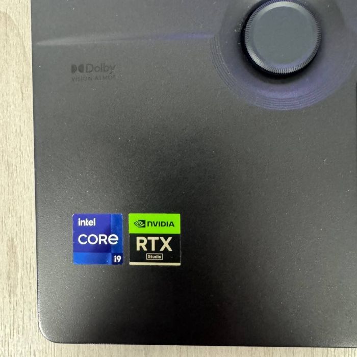 Ігровий ноутбук Asus ProArt Studiobook / 16" (2560x1600) OLED Touch / Intel Core i9-13980HX (24 (32) ядра по 2,2 - 5,5 ГГц) / 16 ГБ DDR5 / 512 ГБ SSD NVMe / nVidia Quadro RTX 3000, 6 ГБ GDDR6, 192-bit / WebCam б/в - изображение 5