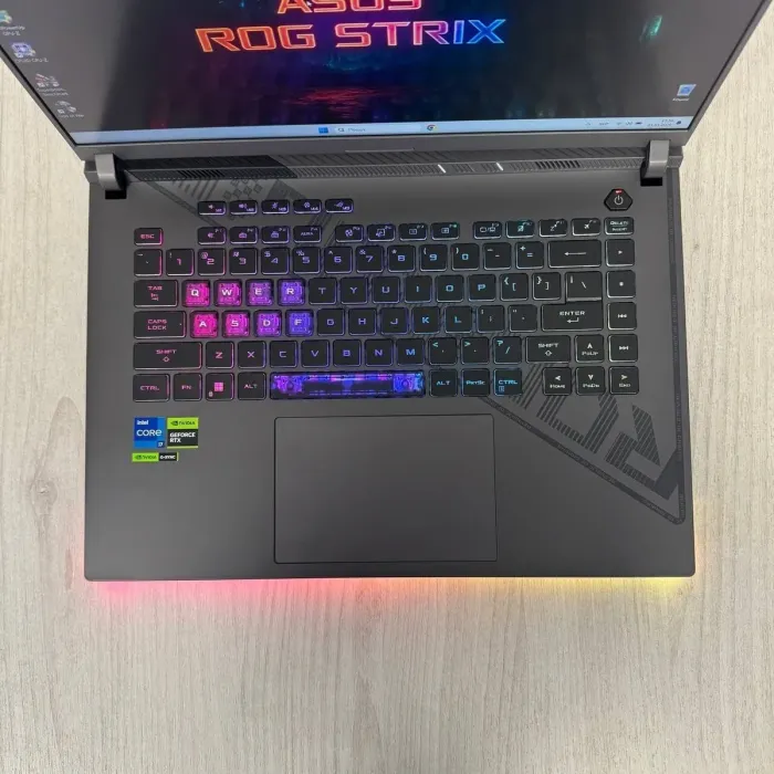 Ігровий ноутбук Б-класу Asus ROG Strix G16 G614JV / 16" (1920x1200) IPS / Intel Core i7-13650HX (14 (20) ядер по 3,6 - 4,9 ГГц) / 16 ГБ DDR5 / 1000 ГБ SSD NVMe / nVidia GeForce RTX 4060, 8 ГБ GDDR6, 128-біт / Веб-камера б/в - зображення 3