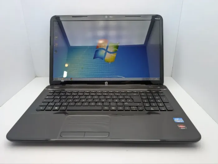 Ноутбук HP Pavilion g7-2241sg / 17.3" (1600x900) TN / Intel Core i5-3210M (2 (4) ядра по 2.5 - 3.1 GHz) / 6 GB DDR3 / 750 GB HDD / AMD Radeon HD 7610M, 1 GB GDDR3, 128-bit / WebCam / DVD-ROM б/в - зображення 2