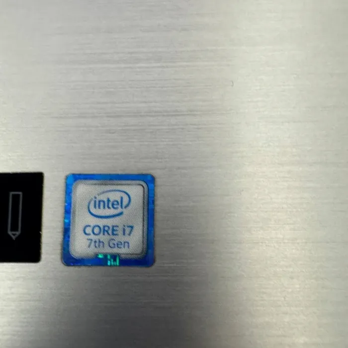 Ноутбук-трансформер Dell Inspiron 7579 x360 / 15.6" (1920x1080) IPS Touch / Intel Core i7-7500U (2 (4) ядра по 2.7 - 3.5 GHz) / 8 GB DDR4 / 256 GB SSD / Intel HD Graphics 620 / WebCam б/в - зображення 3